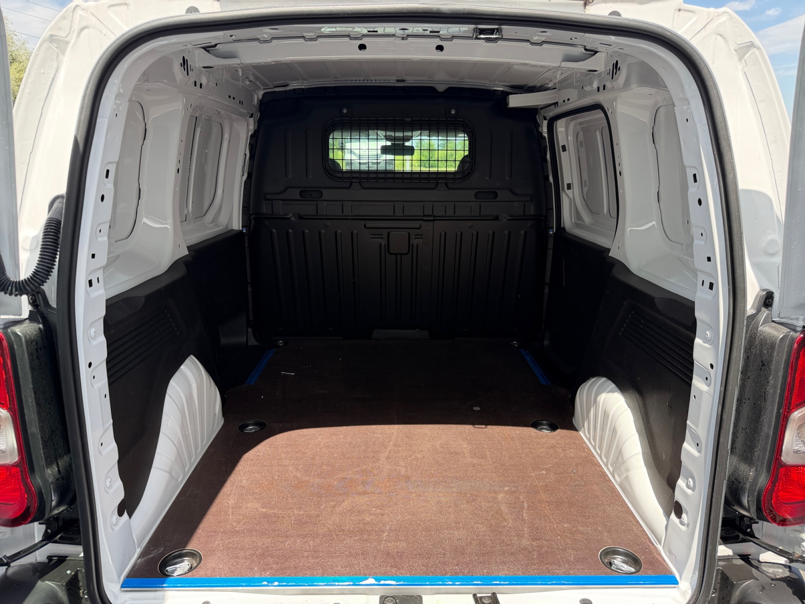 OPEL Combo-e Cargo-image-5