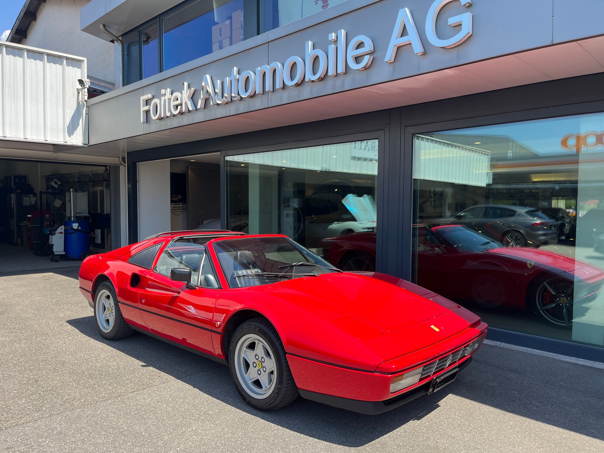 FERRARI 328 GTS-image-2