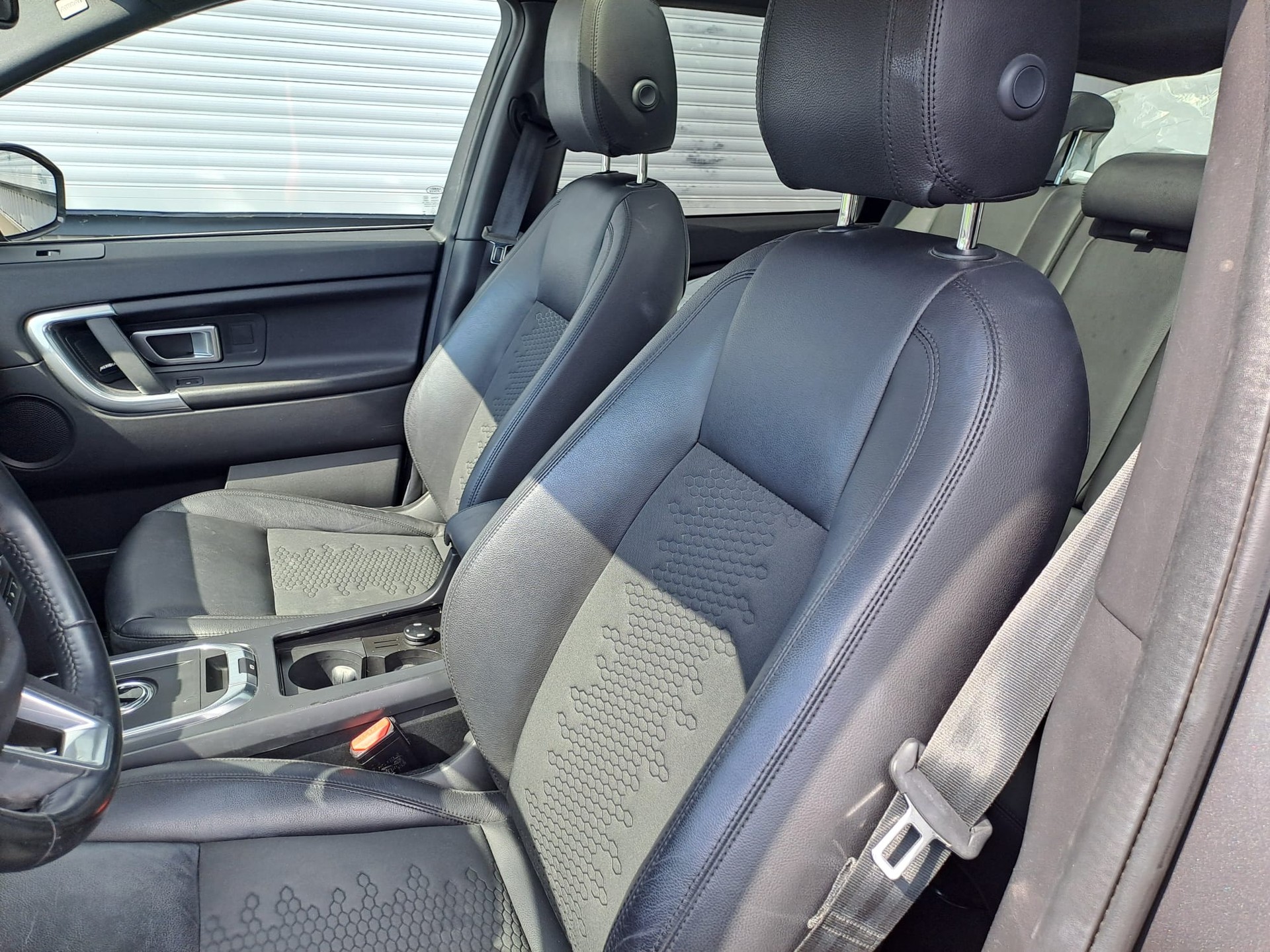 LAND ROVER Discovery Sport 2.0 Si4 SE AT9 inkl. AHK 2000kg-image-10