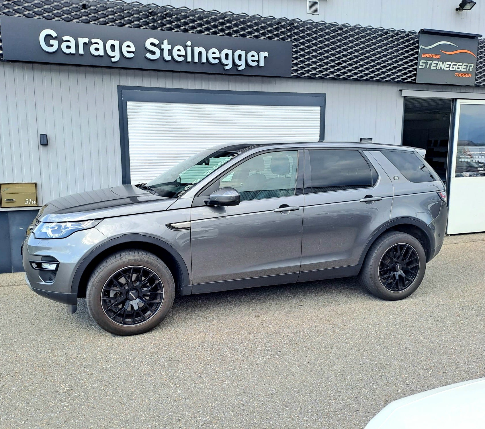 LAND ROVER Discovery Sport 2.0 Si4 SE AT9 inkl. AHK 2000kg-image-4