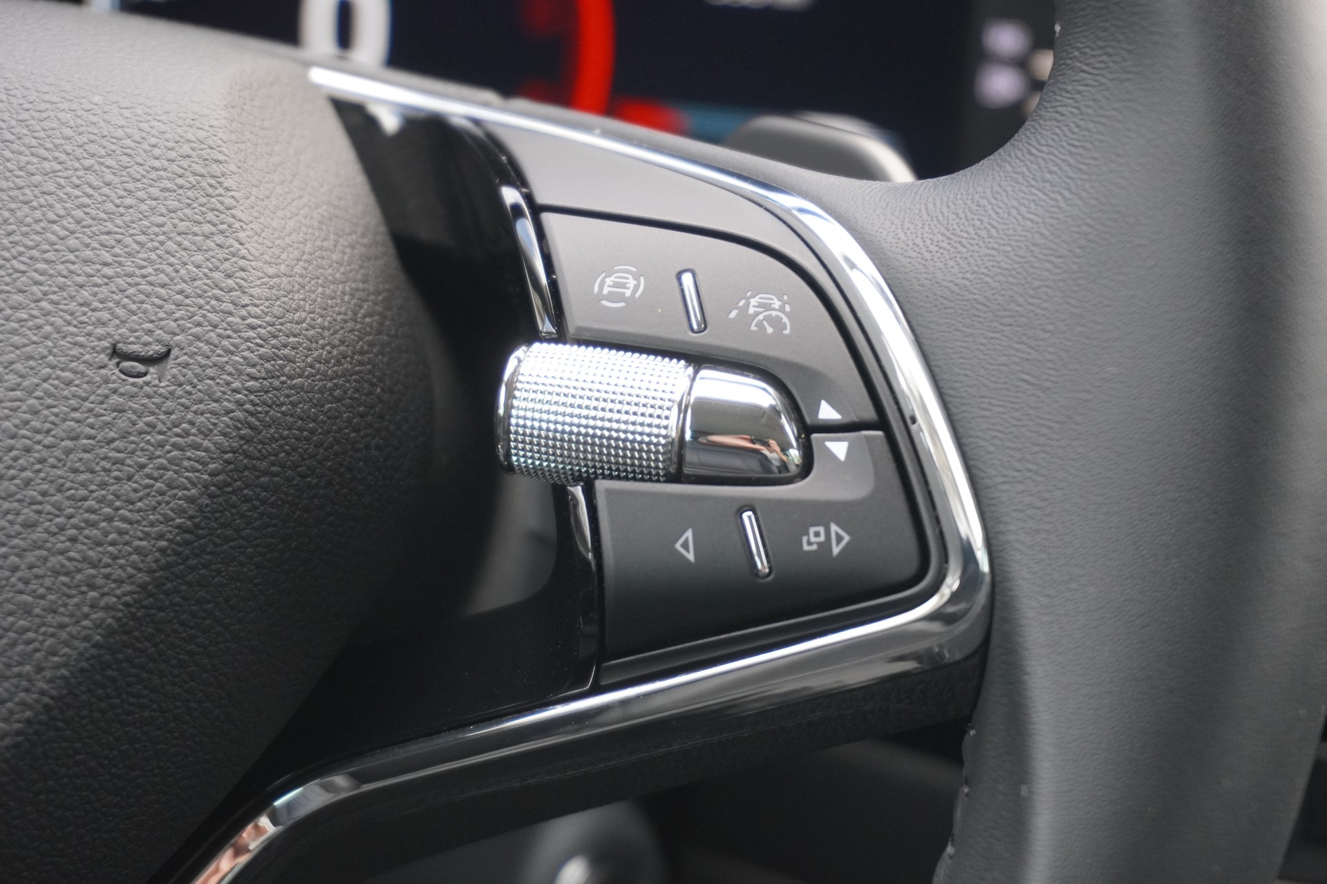 SKODA Kodiaq 2.0 TDI CR L&K 4x4 DSG-image-17