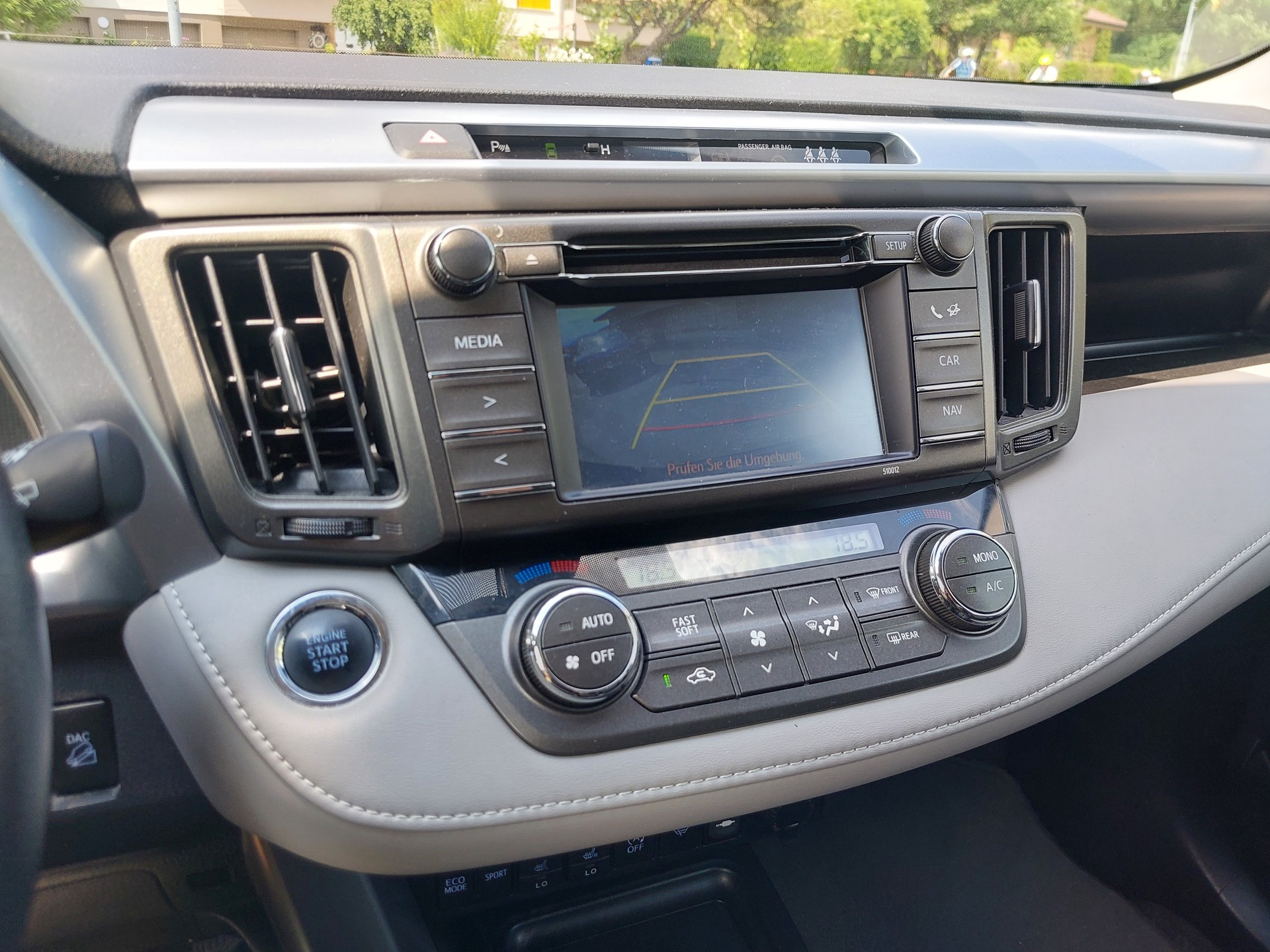 TOYOTA RAV-4 2.0 Sol Multidrive S-image-10