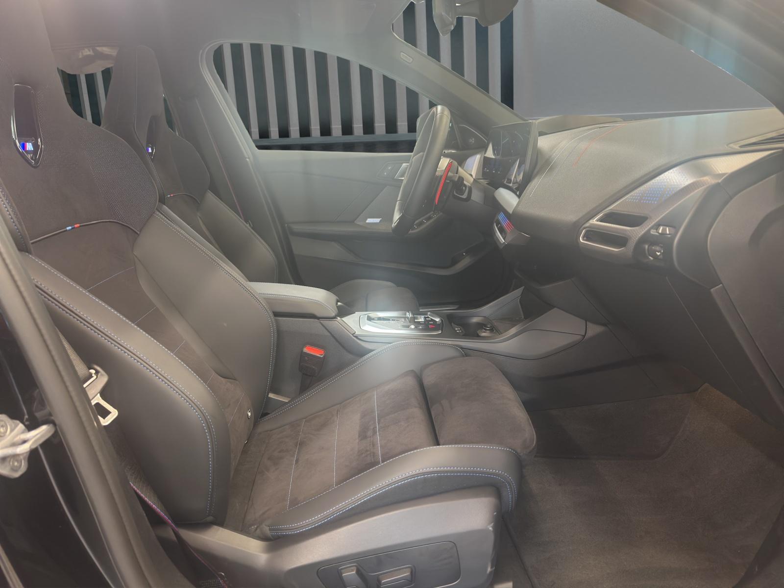 BMW M135i xDrive M Sportpaket Pro-image-17