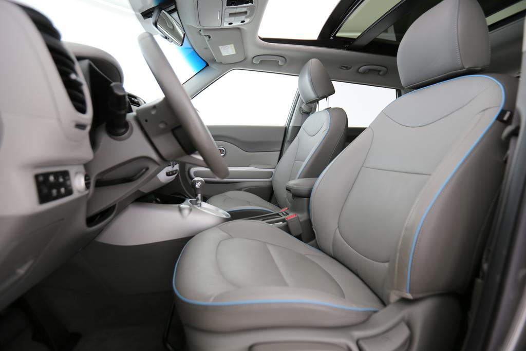 KIA Soul EV Style-showroom-element-2