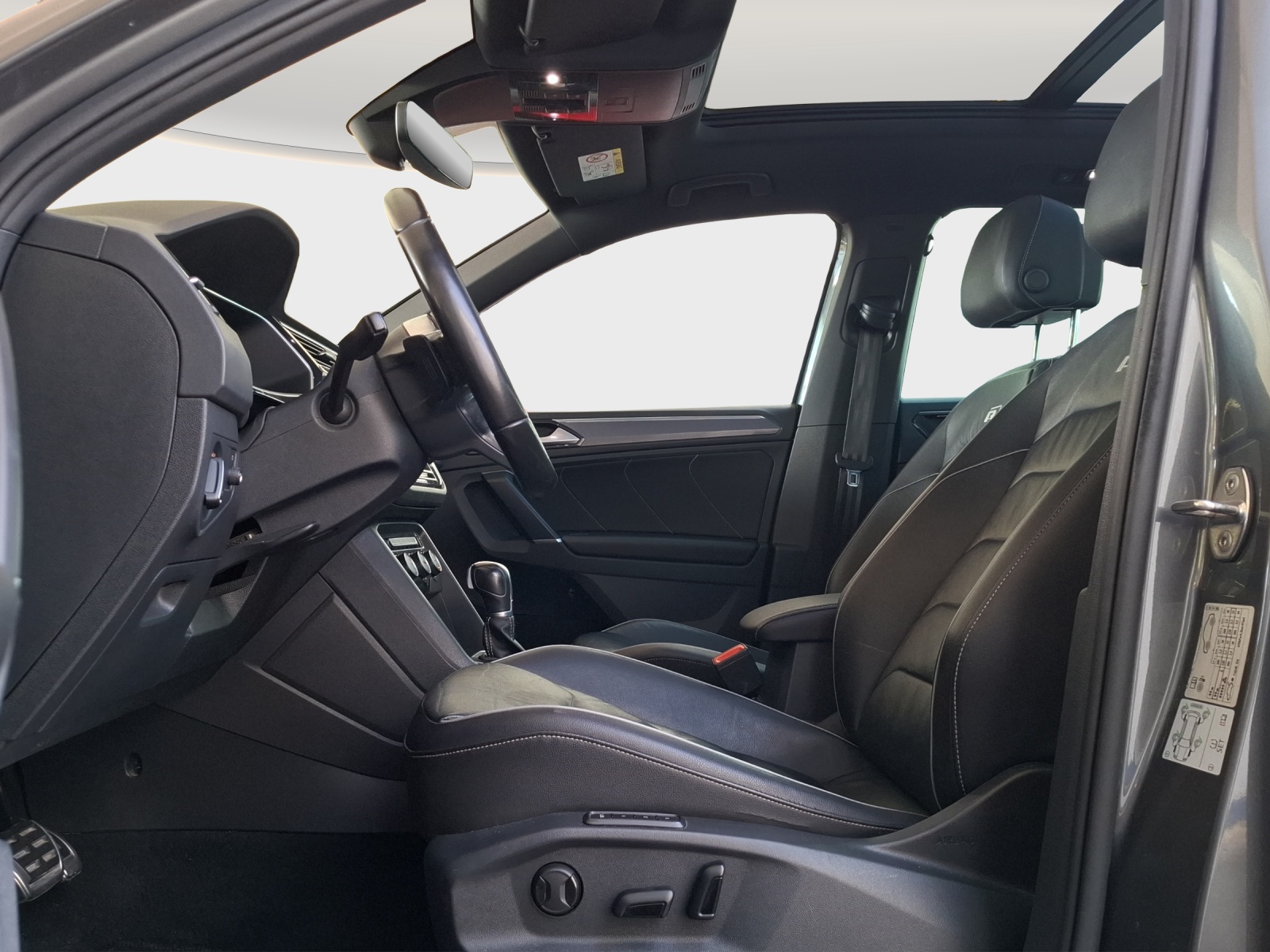 VW Tiguan 2.0TSI R Line Highline 4Motion DSG-image-8