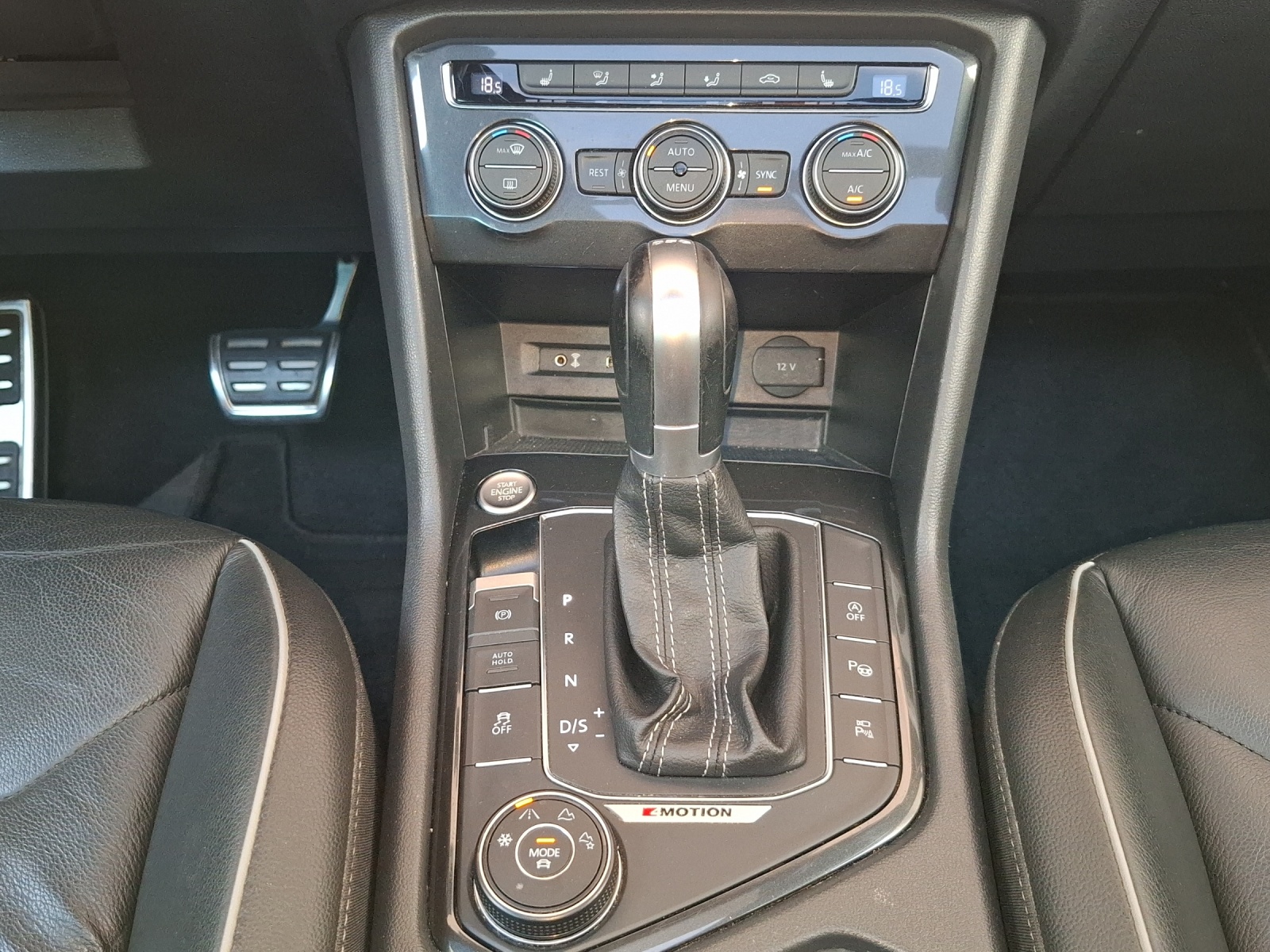 VW Tiguan 2.0TSI R Line Highline 4Motion DSG-image-12