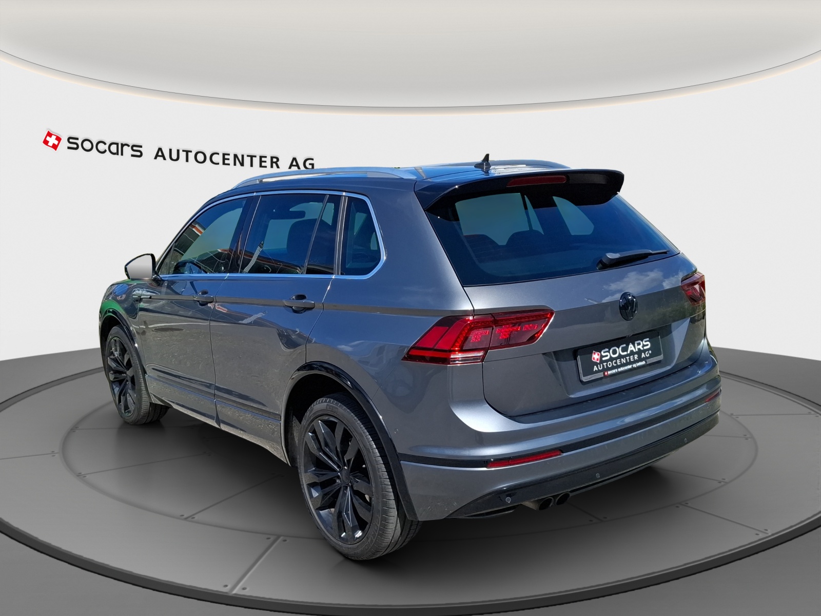 VW Tiguan 2.0TSI R Line Highline 4Motion DSG-image-4