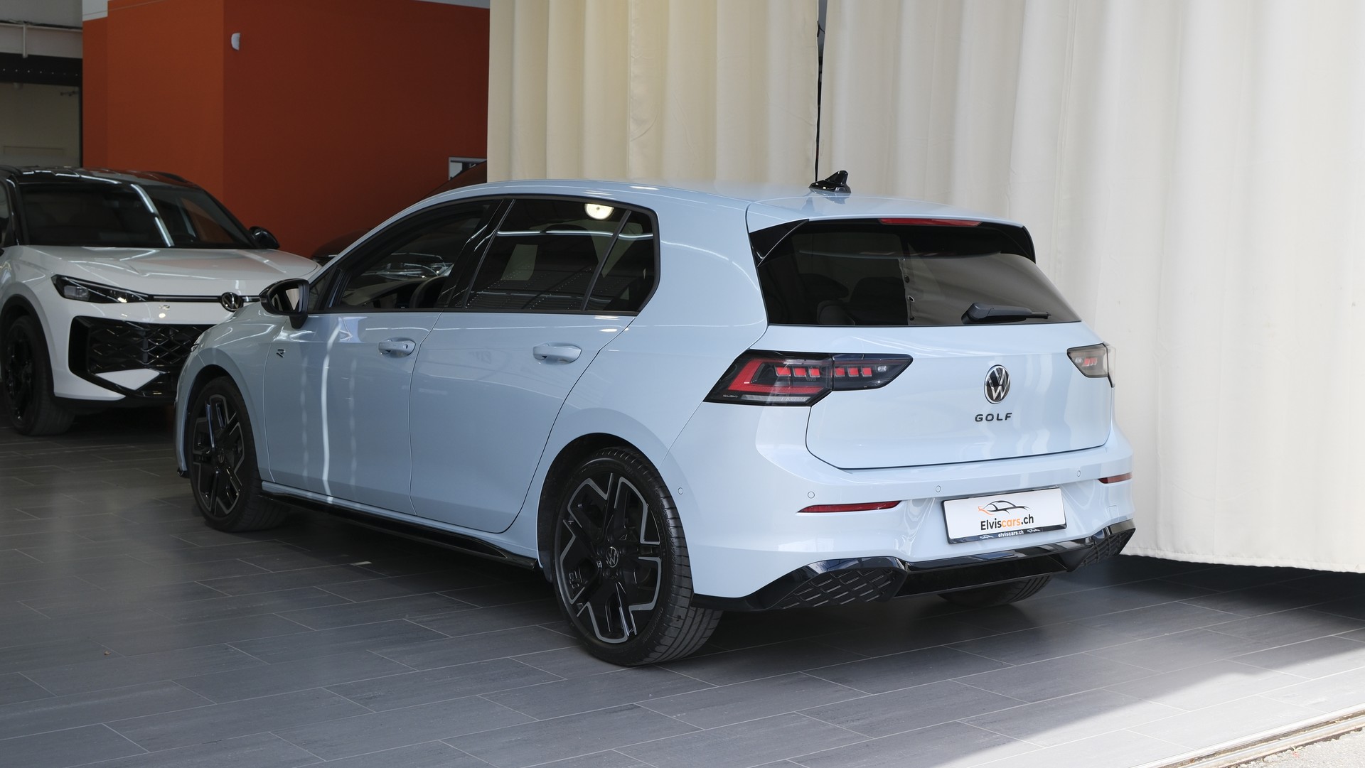 VW Golf 1.5 e TSI mHEV R-Line DSG * Black Style *-image-11