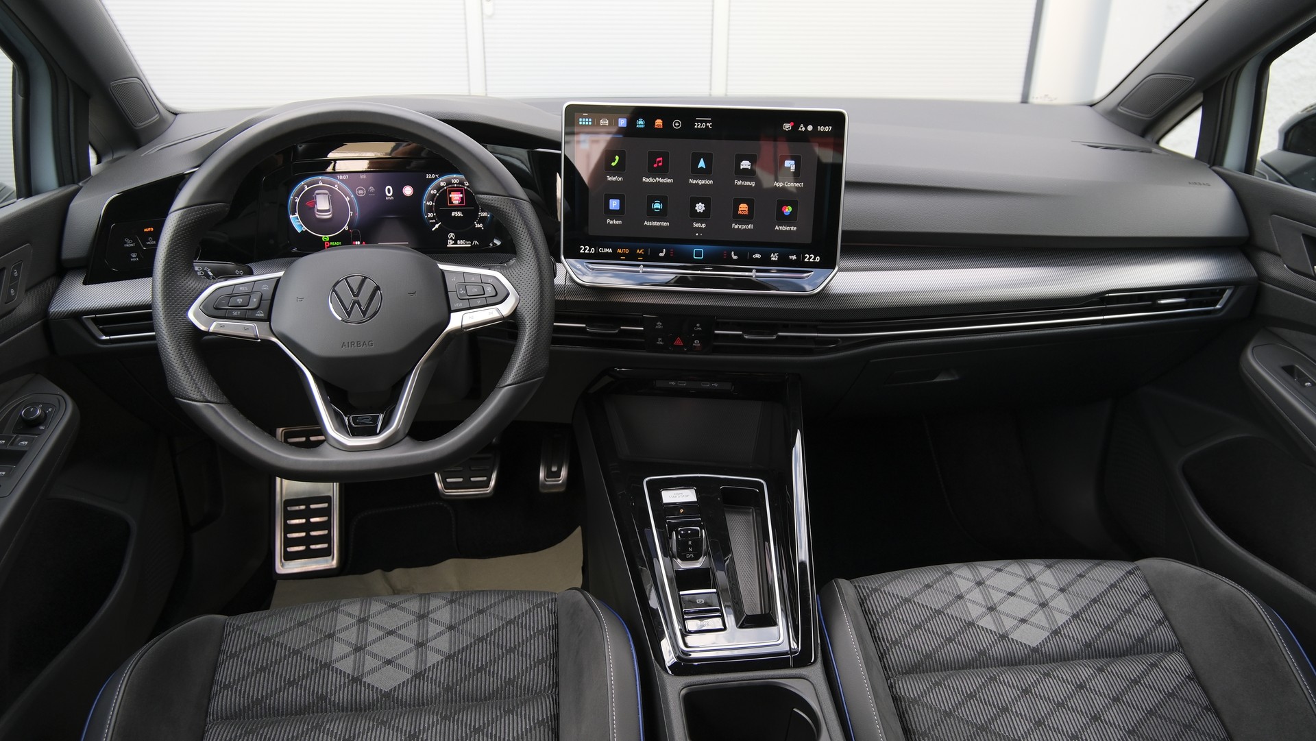 VW Golf 1.5 e TSI mHEV R-Line DSG * Black Style *-image-5