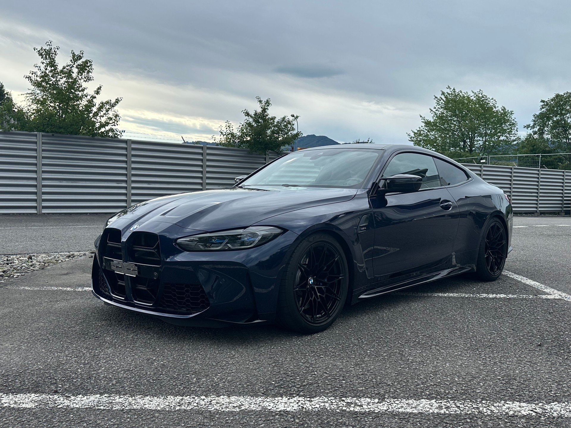 BMW M4-image-0