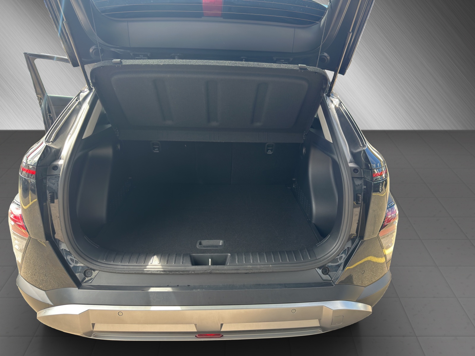 HYUNDAI Kona 1.6 GDi Hybrid Amplia-image-12