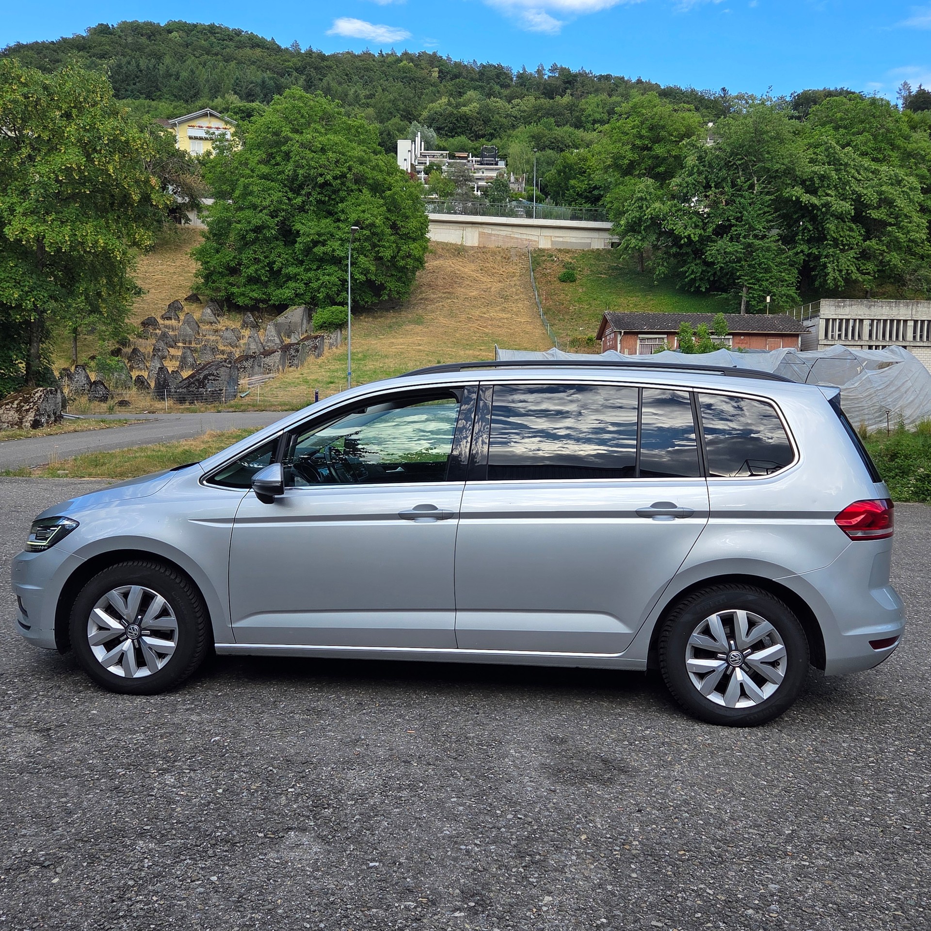 VW Touran 1.6 TDI BlueMotion Technology Comfortline DSG-image-5