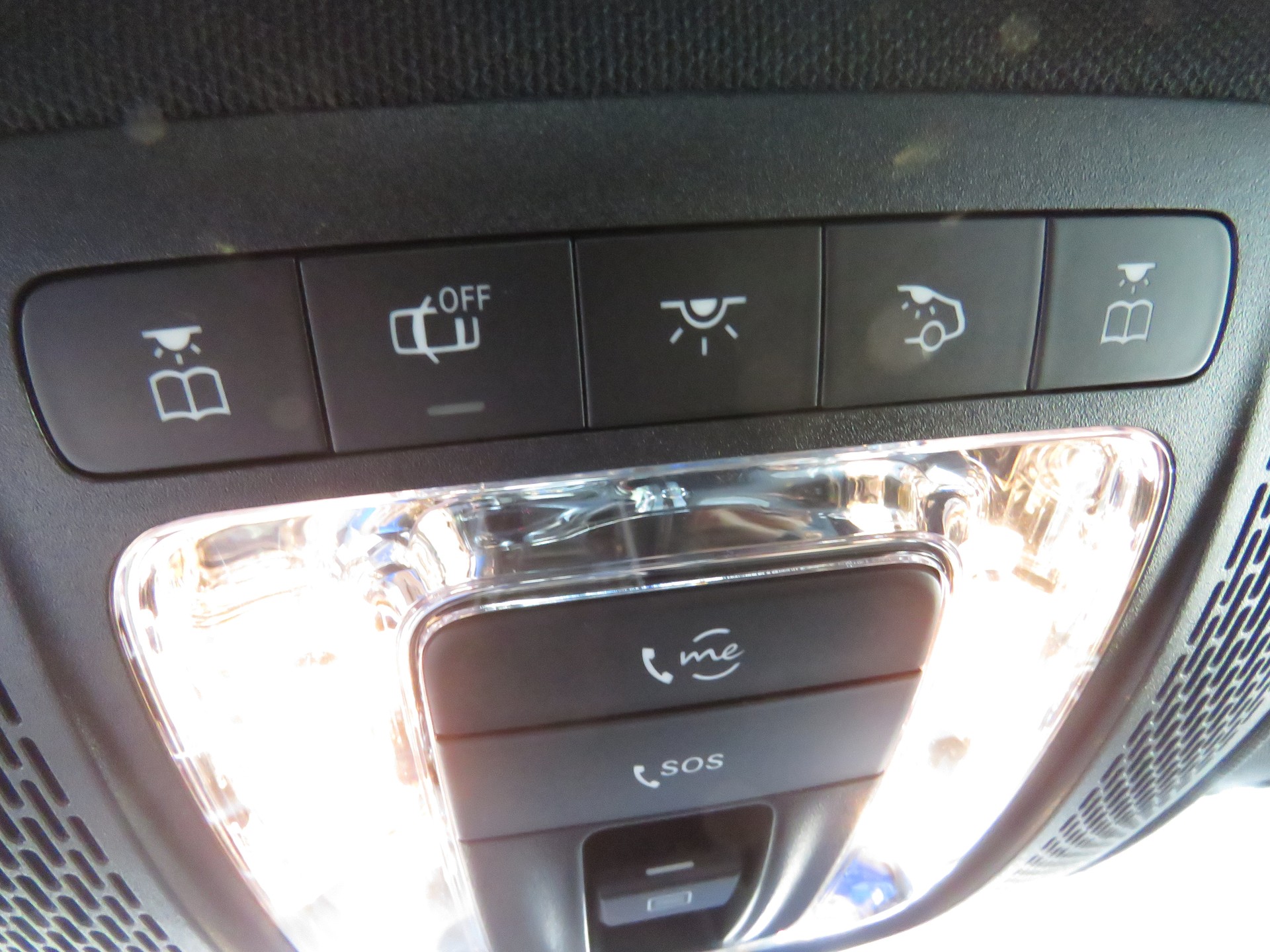 MERCEDES-BENZ EQA 300 4-Matic (Automat)-image-27