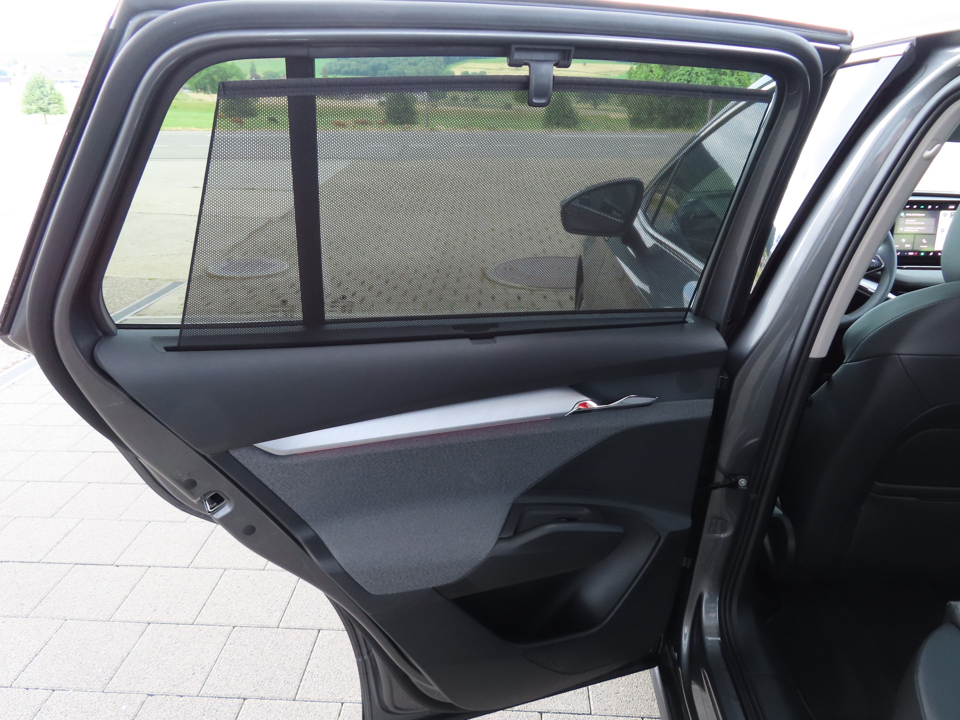 SKODA Enyaq 85-image-11