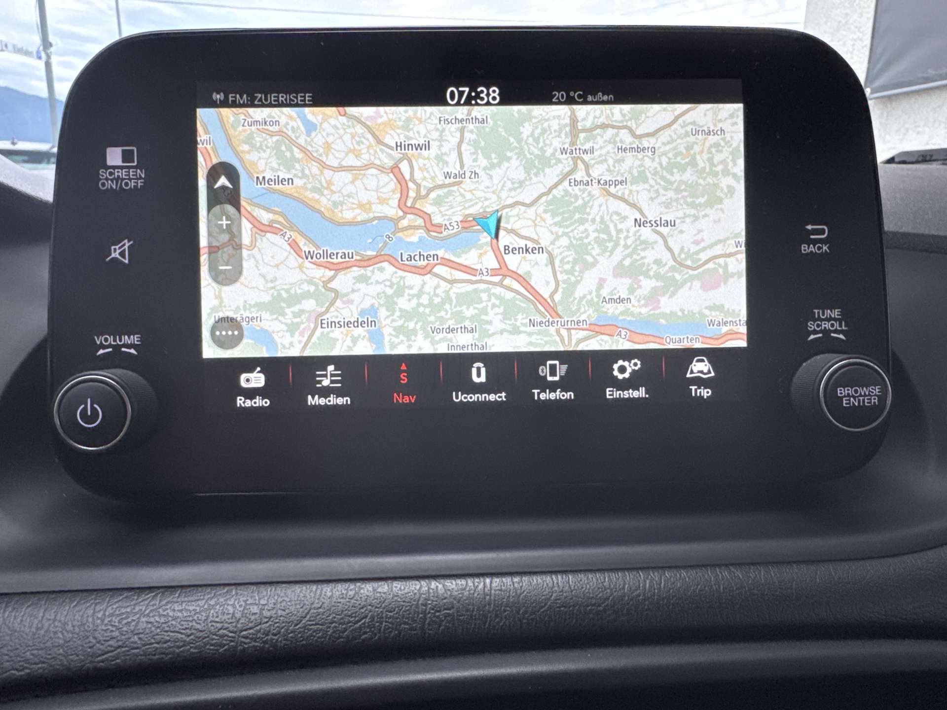 FIAT Tipo 1.4TJet Lounge Top-Preis-image-1