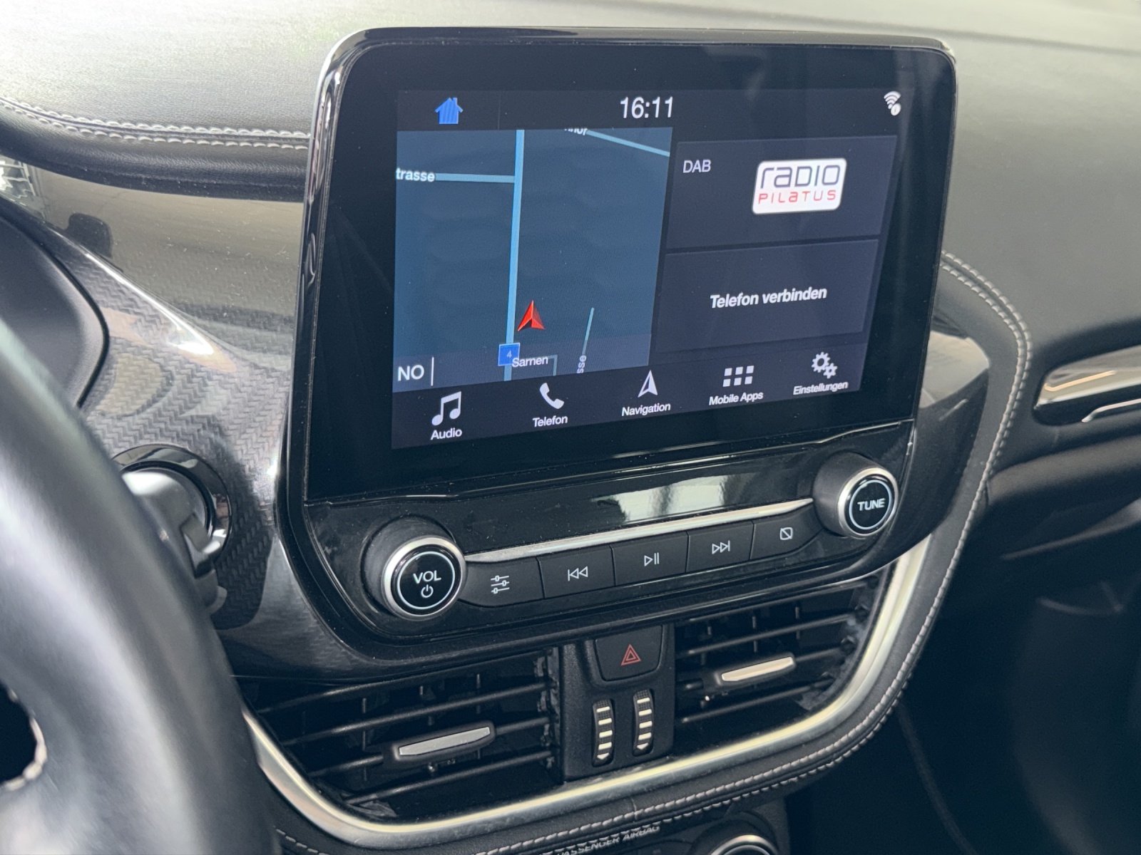 FORD Fiesta 1.0 EcoB Vignale-image-13
