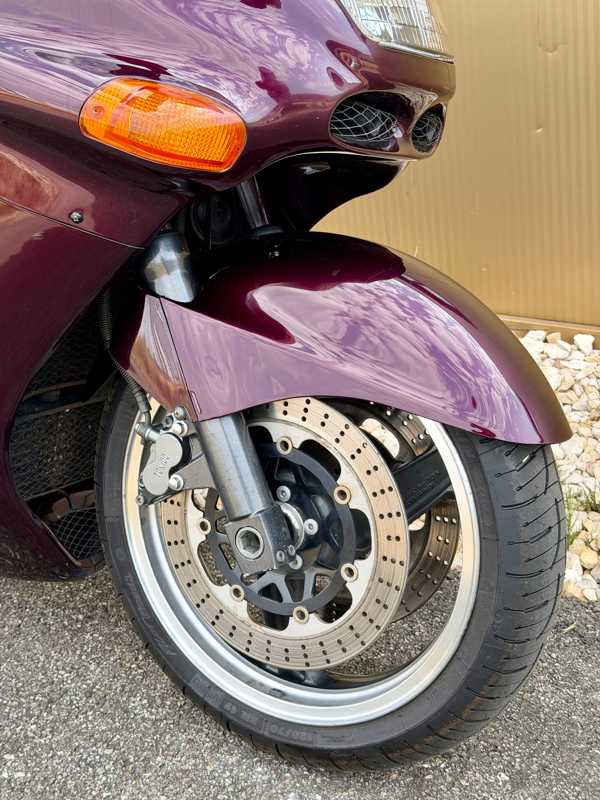 KAWASAKI ZZ-R 1100-showroom-element-2