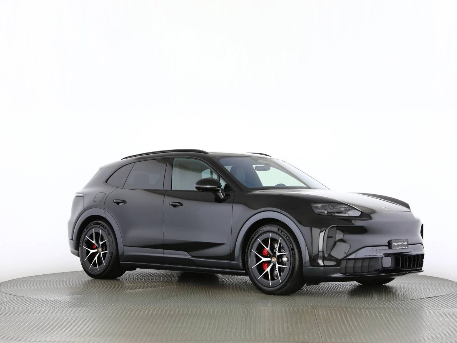 PORSCHE Cayenne S Electric-image-26