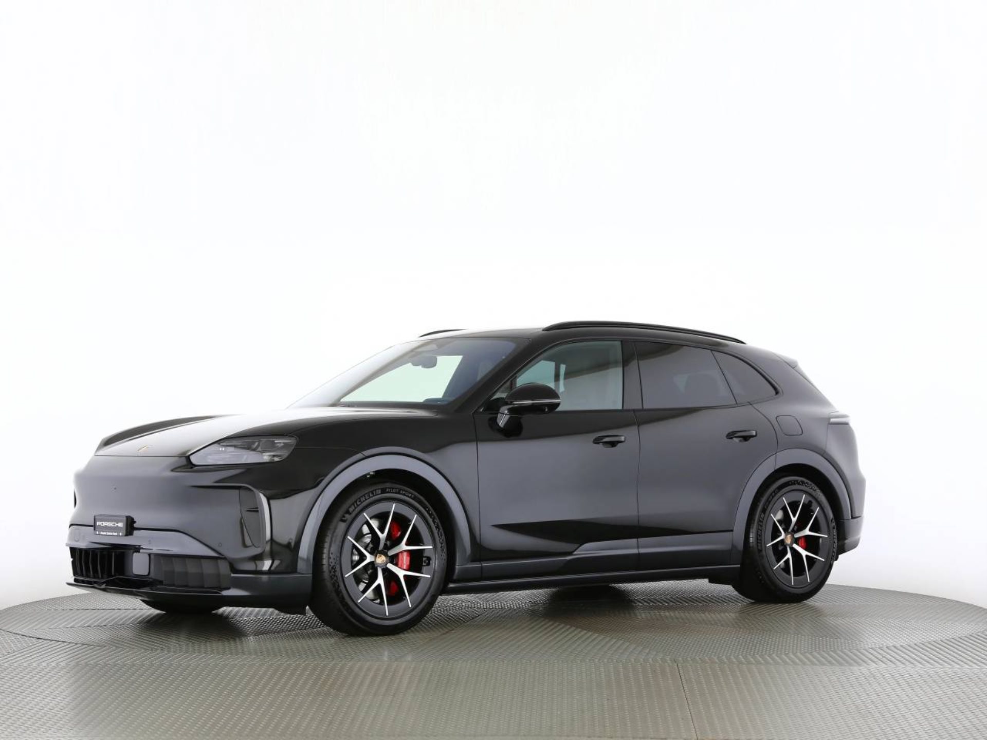 PORSCHE Cayenne S Electric-image-9
