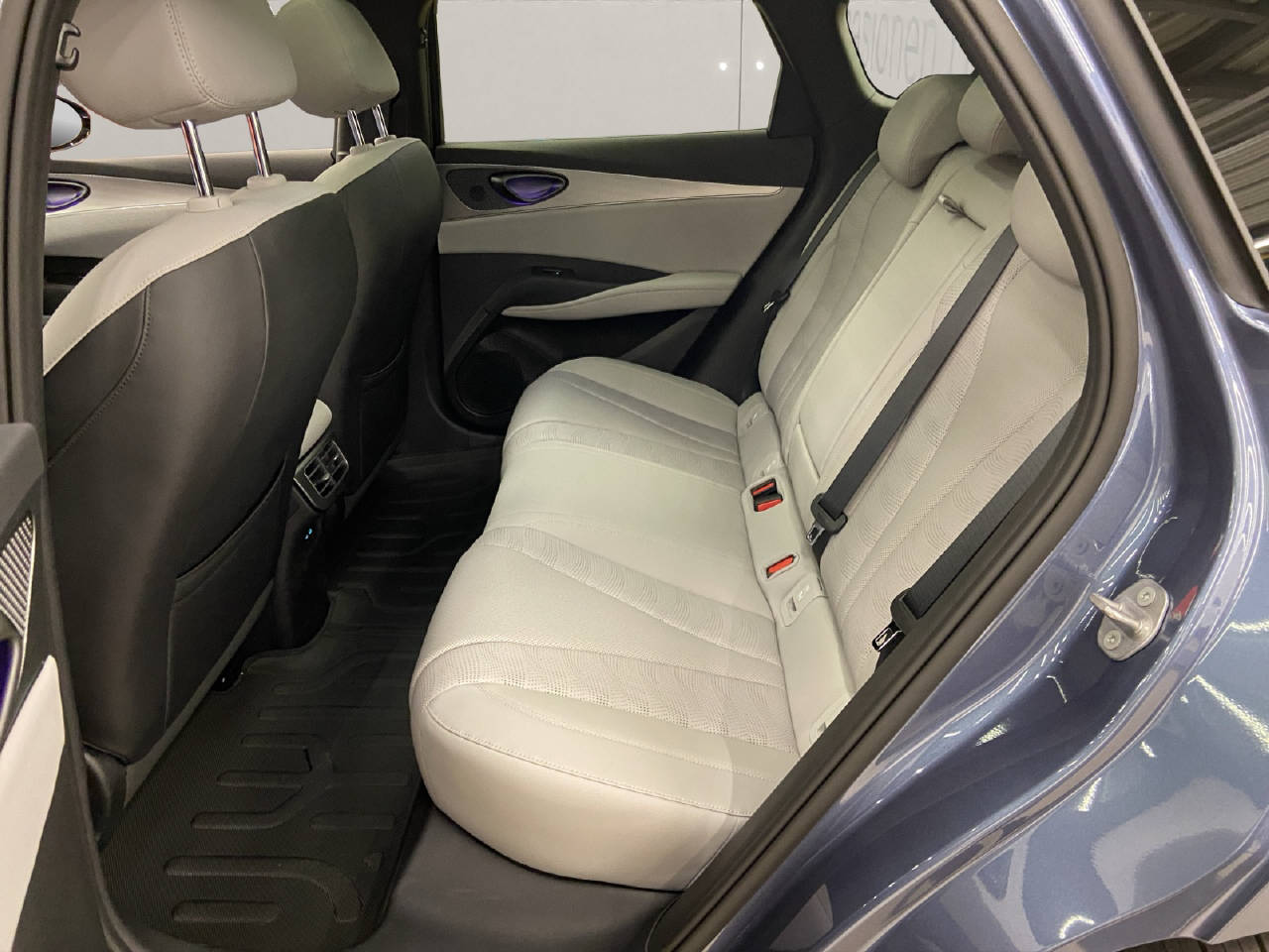 BYD Seal 6 DM-i Touring Comfort-image-12