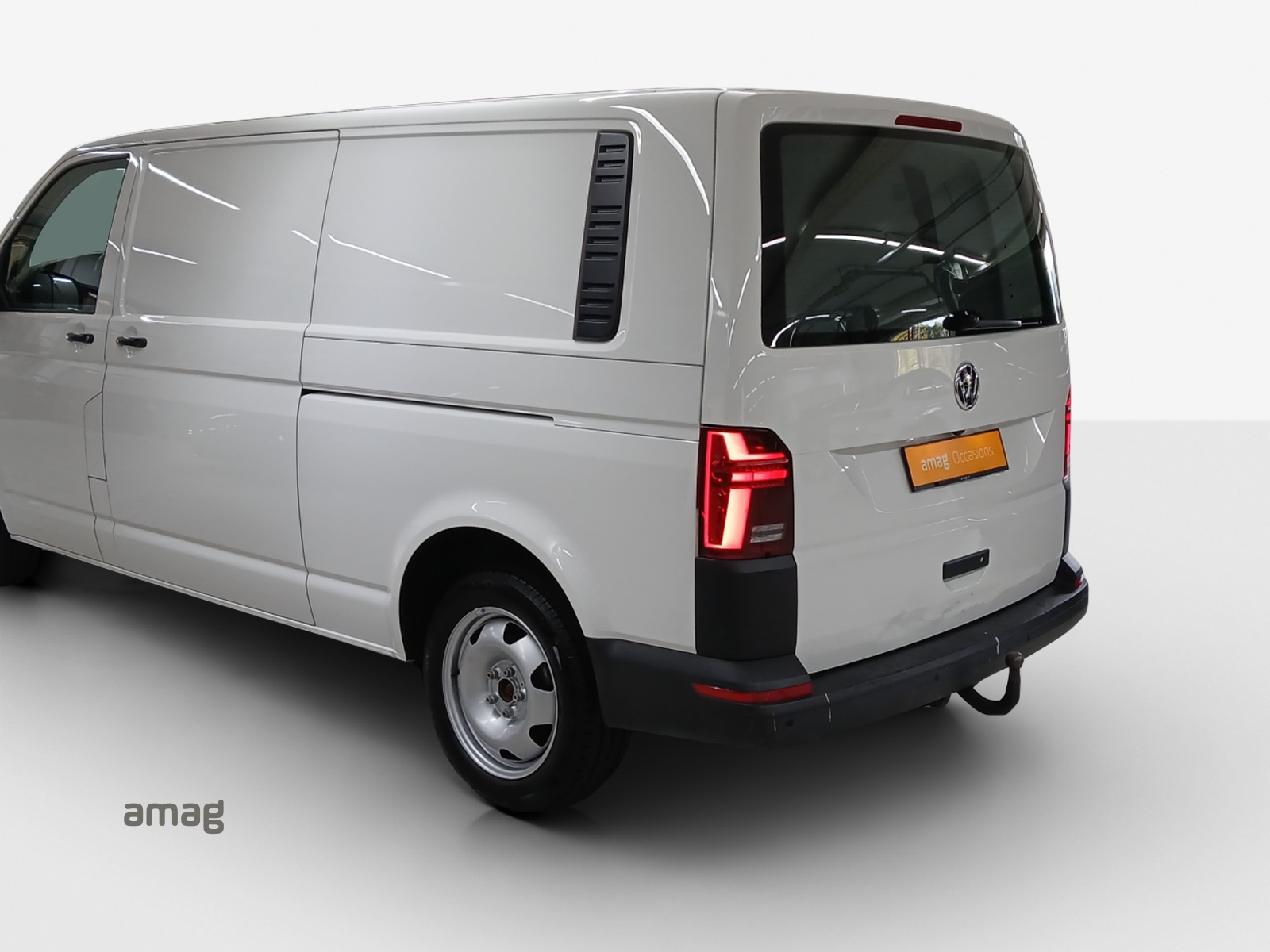 VW T6.1 2.0 TDI 4Motion DSG-image-2