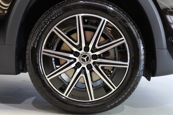 MERCEDES-BENZ EQB 350 4M Excellence-image-12