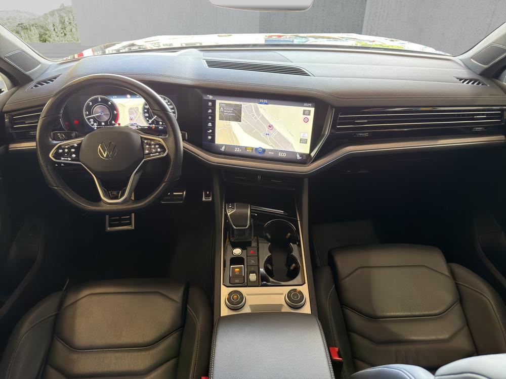 VW Touareg 3.0 TDI R Line Tiptronic-image-8