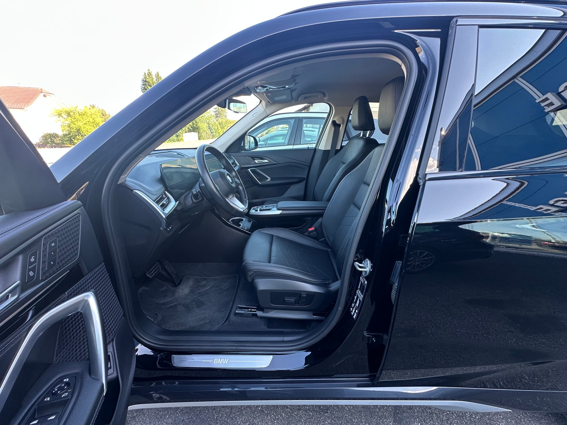 BMW X1 xDrive 23d 48V xLine-image-7