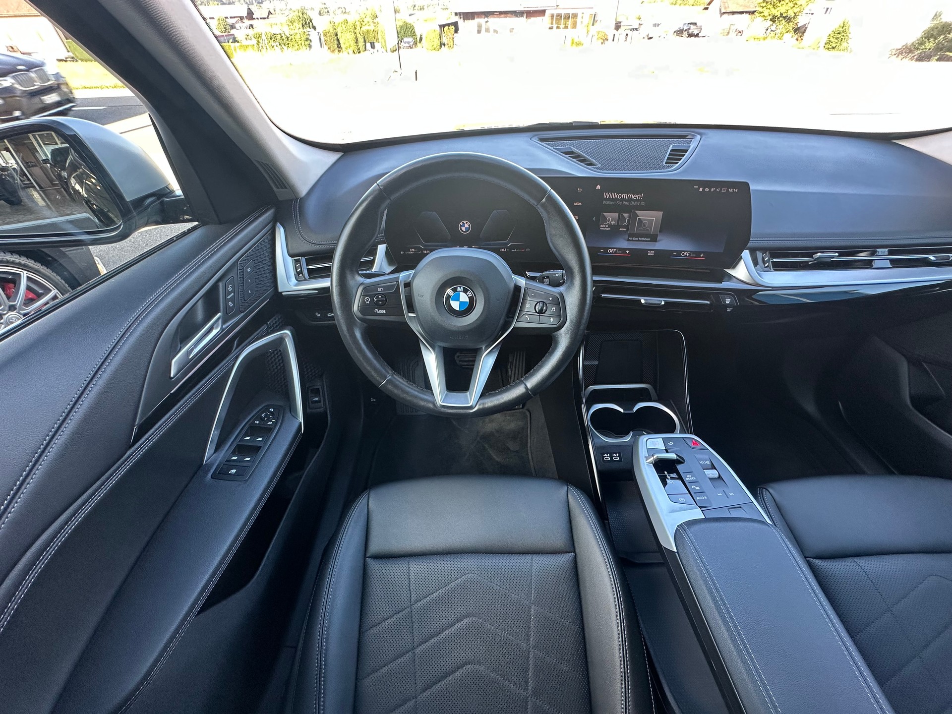 BMW X1 xDrive 23d 48V xLine-image-10