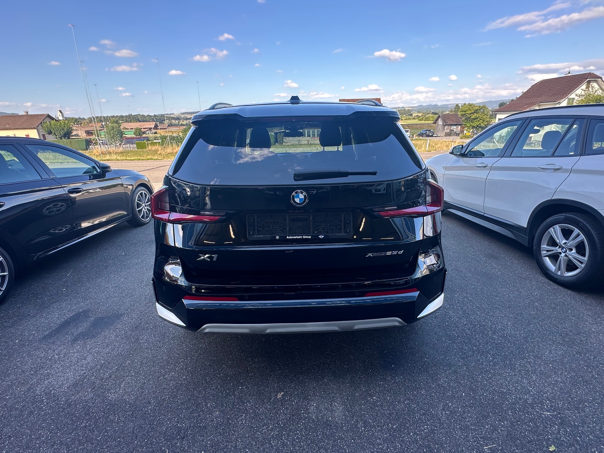 BMW X1 xDrive 23d 48V xLine-image-3