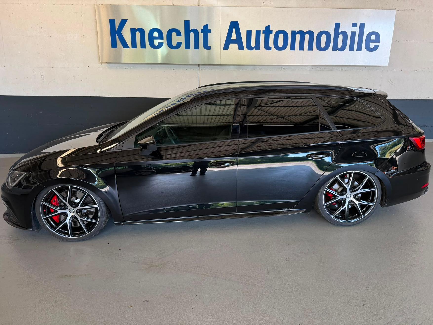 SEAT Leon ST 2.0 TSI 370 Cupra 4Drive DSG AbT-image-0