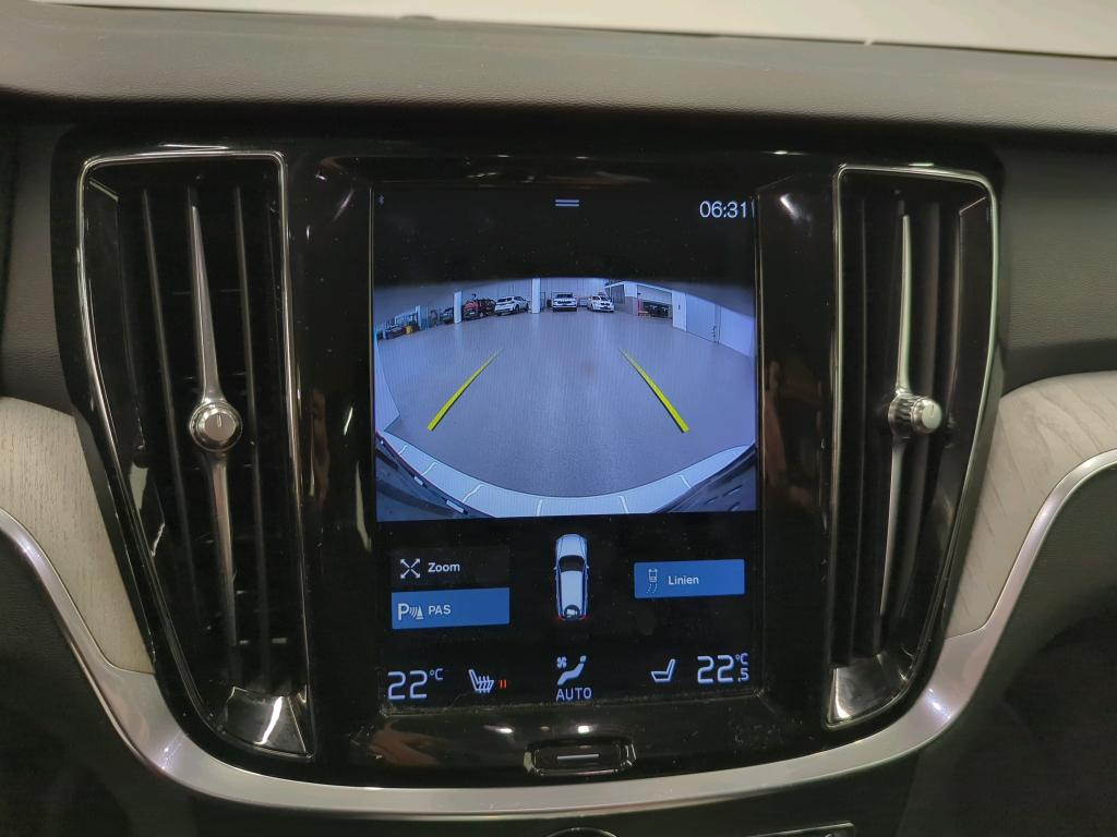 VOLVO V60 Cross Country B4 Diesel Mild Hybrid AWD Geartronic ** Ab MFK und Service ** CH-Auto ** 1. Hand **-image-6