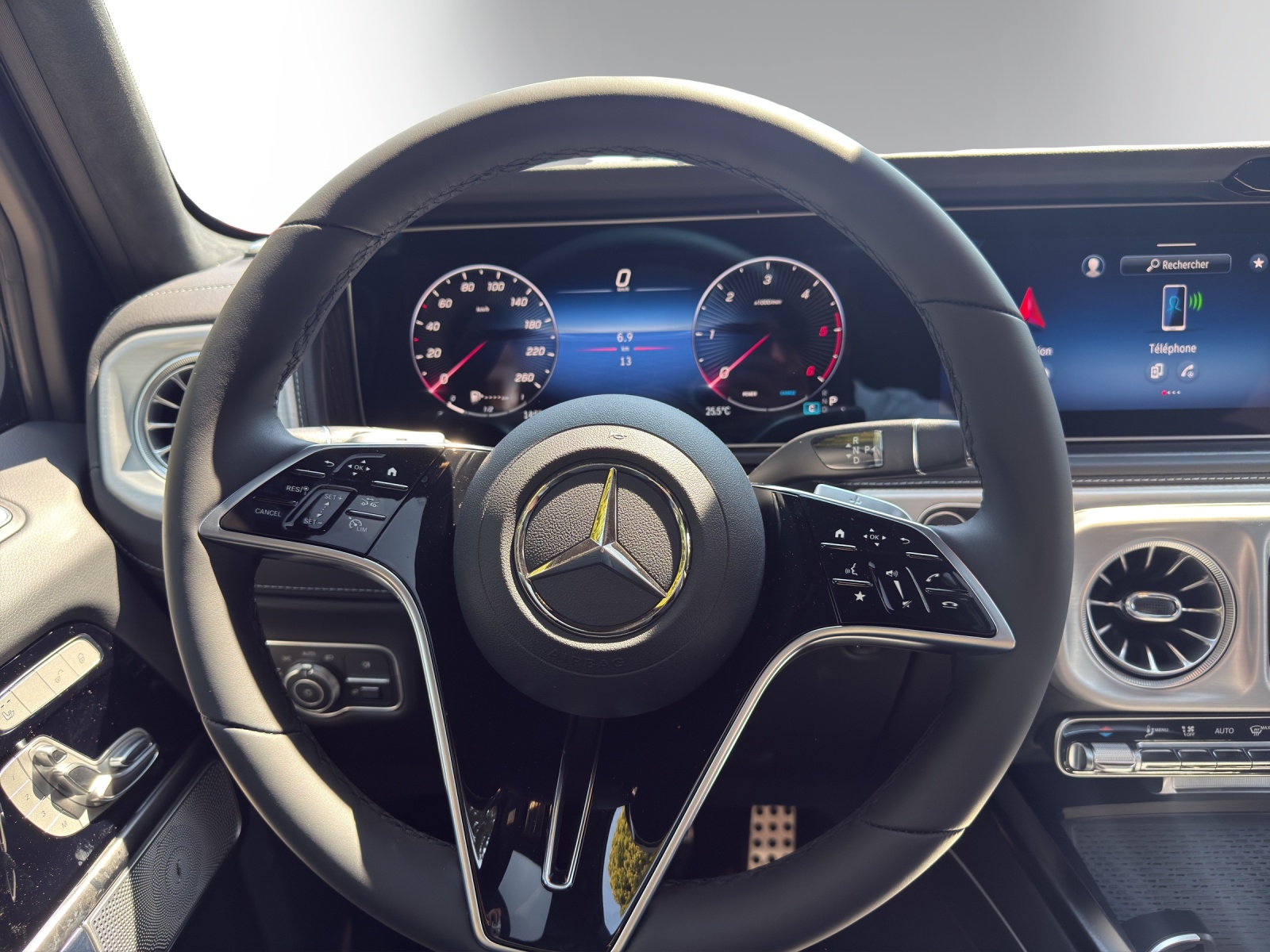 MERCEDES-BENZ G 450d 9G-Tronic-image-11