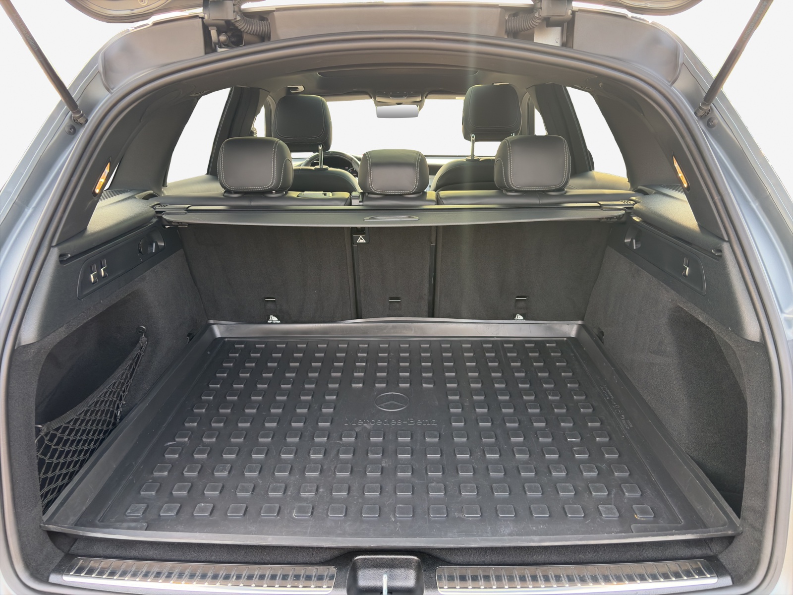 MERCEDES-BENZ GLC 63 S AMG 4Matic 9G-Tronic-image-11