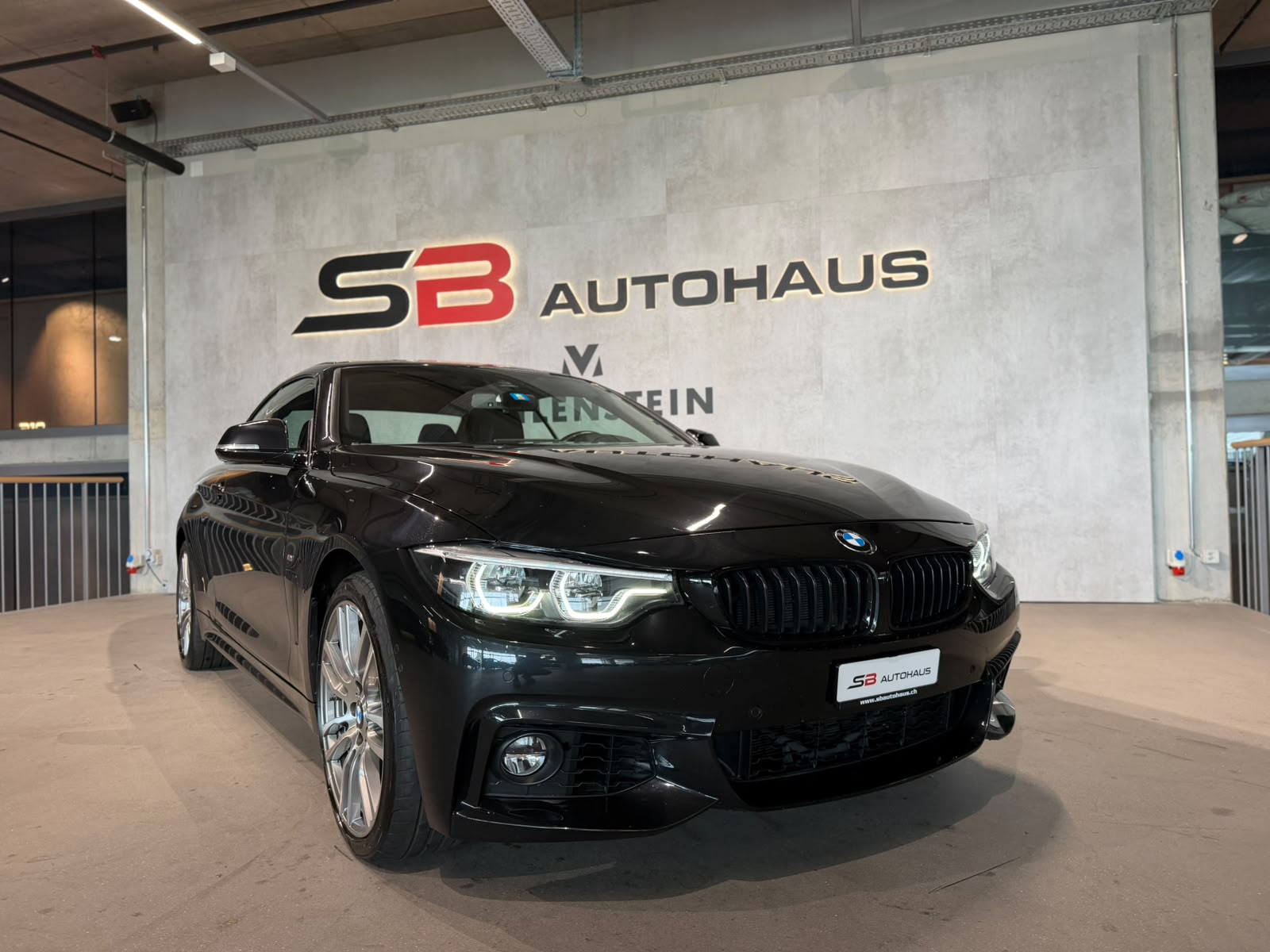 BMW 440i Cabriolet xDrive M Sport Individual Steptronic (CH)-image-4