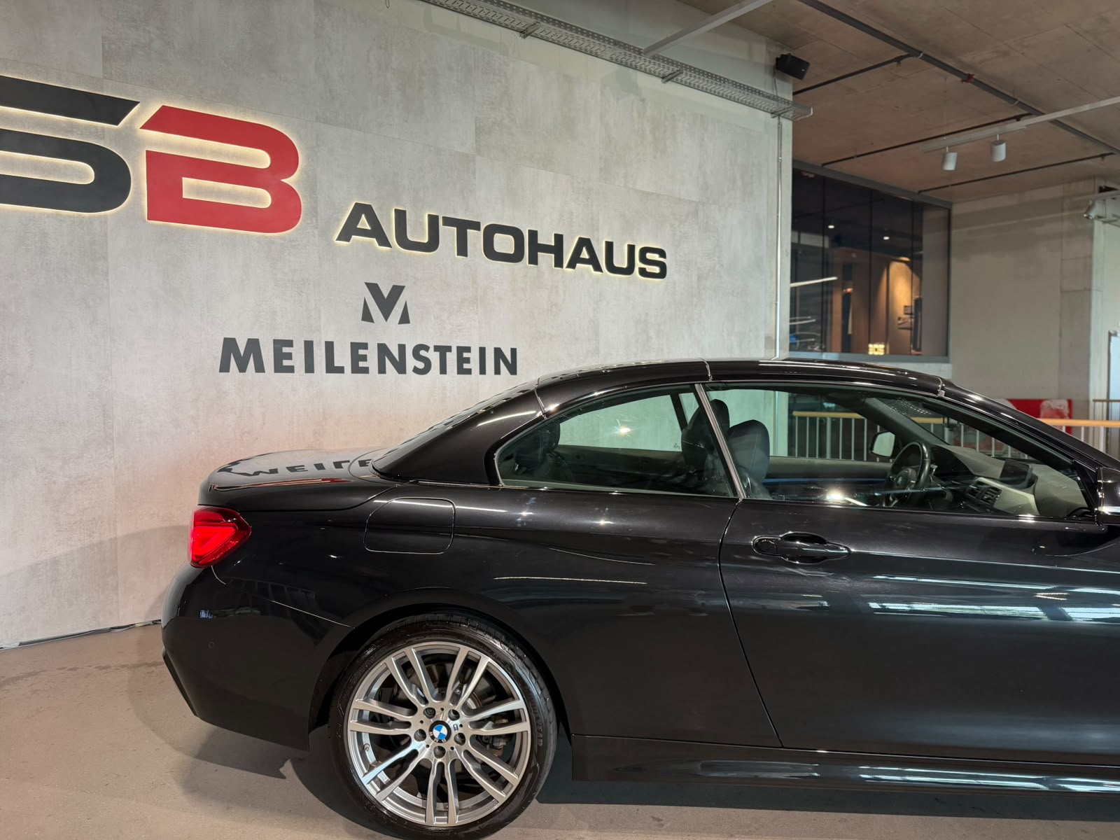 BMW 440i Cabriolet xDrive M Sport Individual Steptronic (CH)-image-6