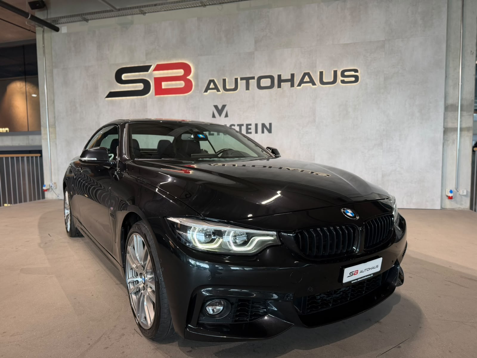 BMW 440i Cabriolet xDrive M Sport Individual Steptronic (CH)-image-3
