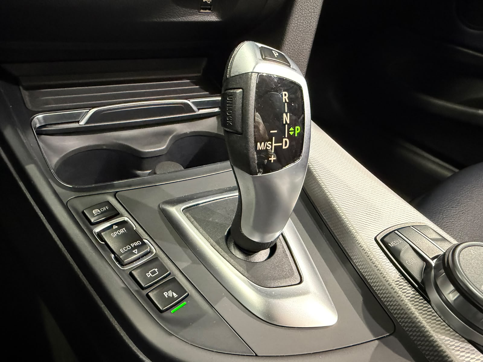 BMW 440i Cabriolet xDrive M Sport Individual Steptronic (CH)-image-19