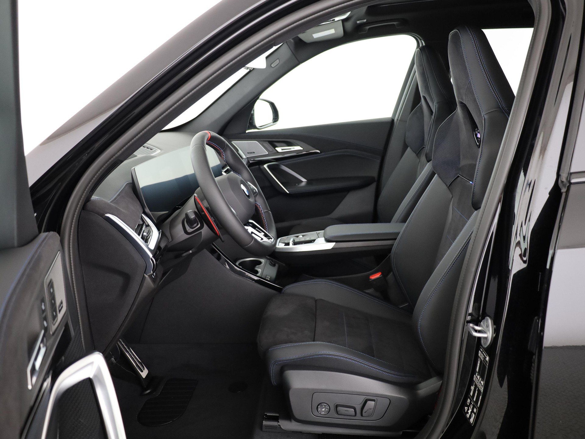 BMW X1 M35i-image-3