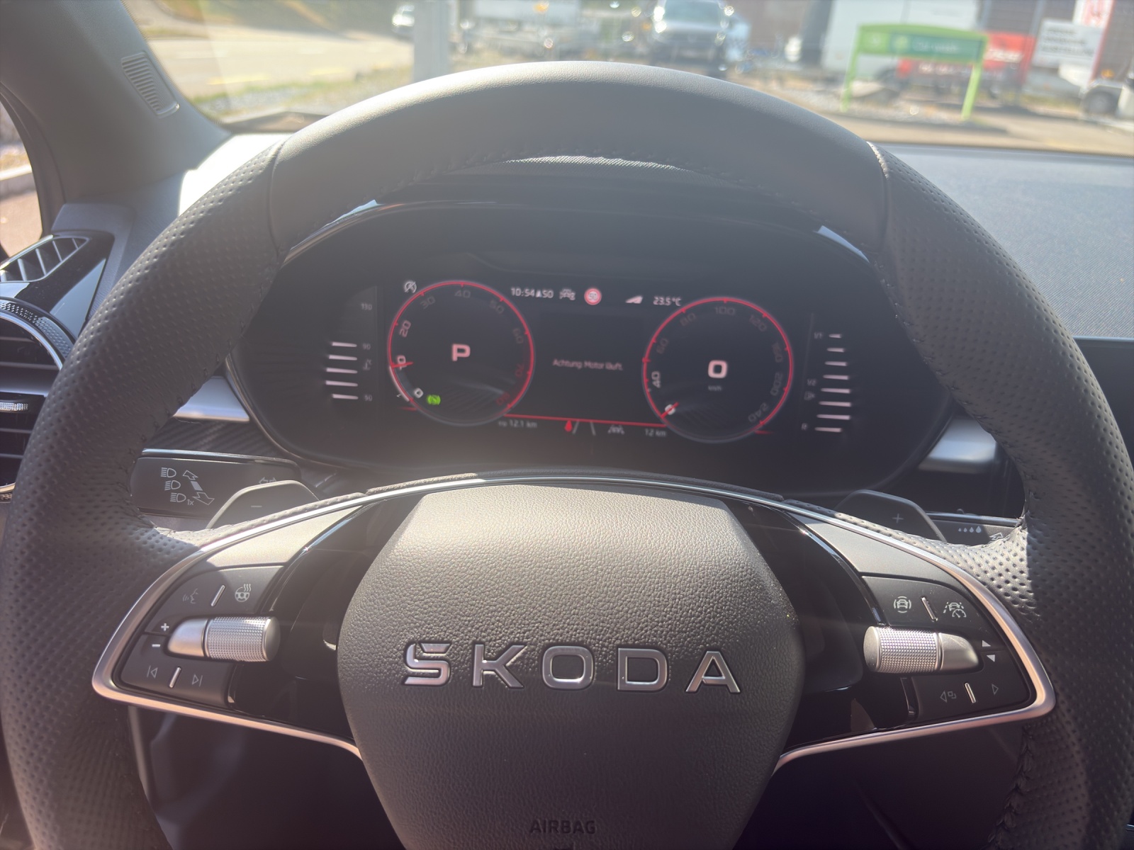 SKODA Fabia 1.5 TSI 130 DSG-image-12