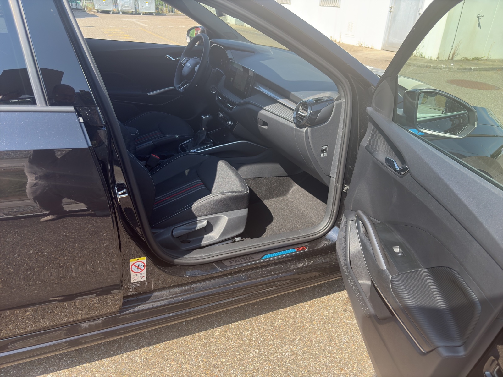 SKODA Fabia 1.5 TSI 130 DSG-image-5