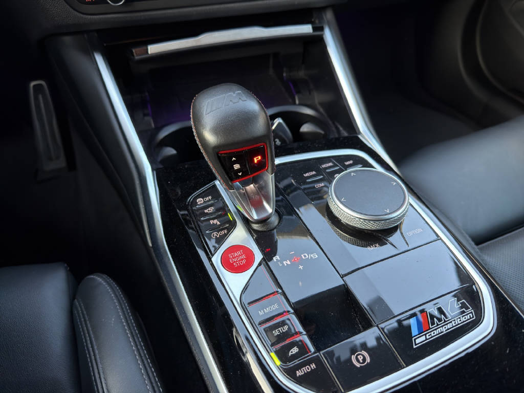 BMW M4 Competition Coupé-image-11