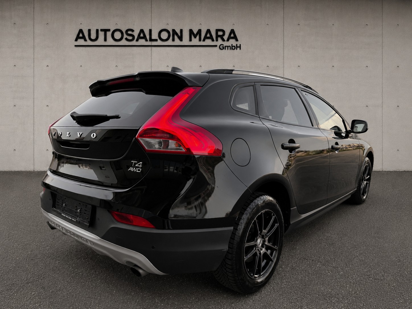 VOLVO V40 Cross Country T4 2.0 AWD Summum Geartronic-image-5
