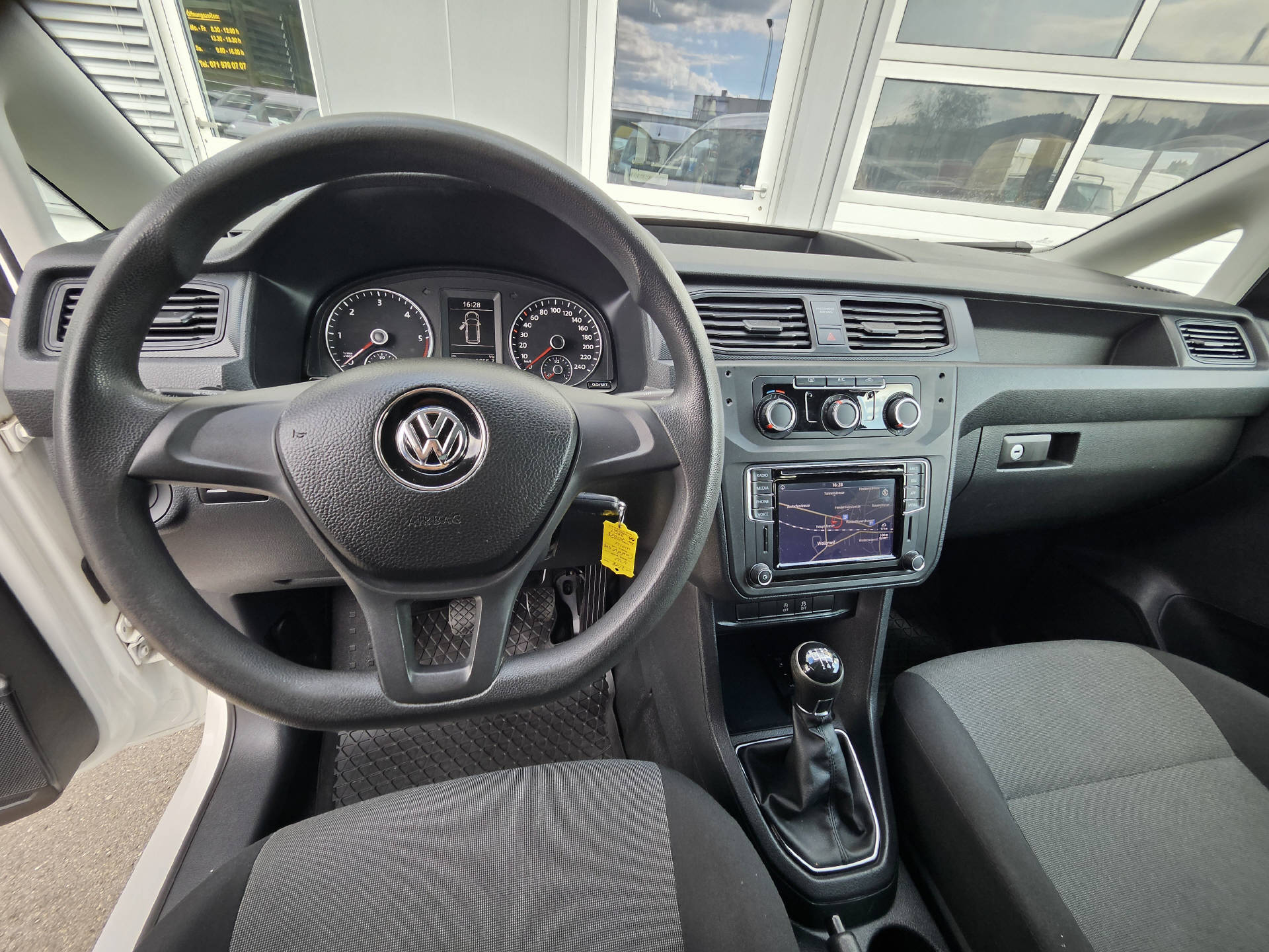 VW Caddy Maxi Kaw. 2.0 TDI 122 BMT 4motion-image-11