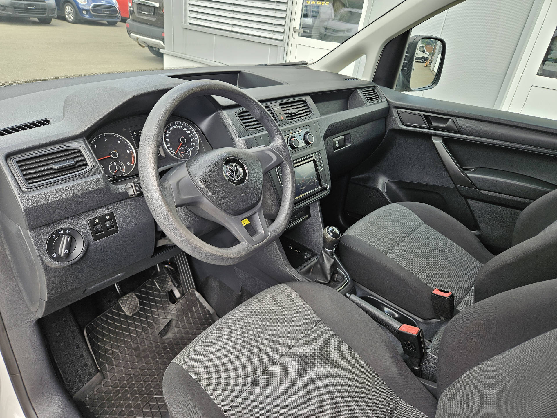 VW Caddy Maxi Kaw. 2.0 TDI 122 BMT 4motion-image-16