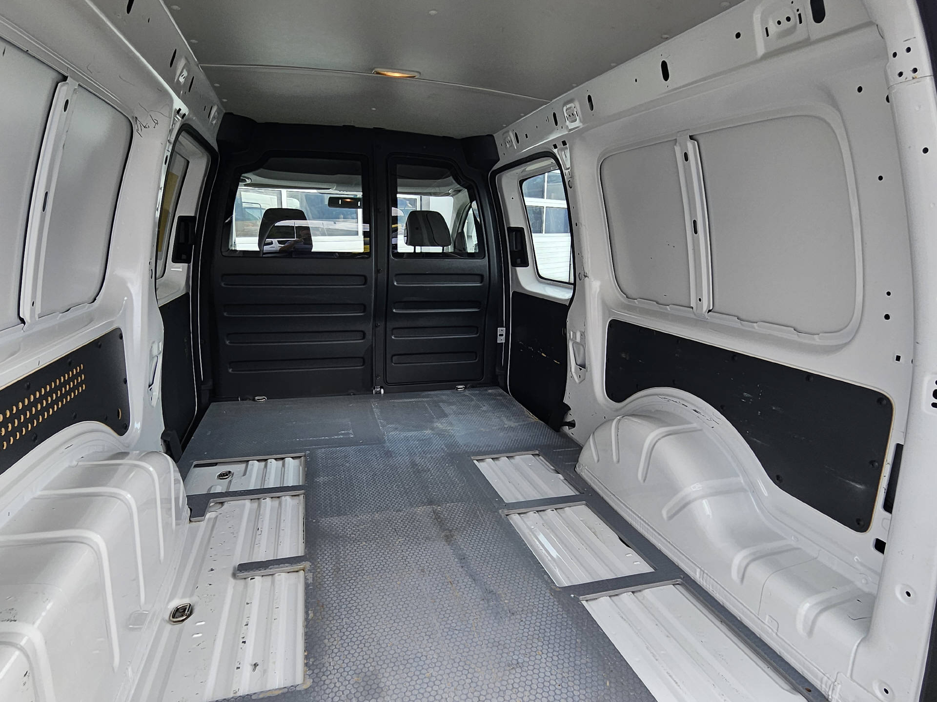 VW Caddy Maxi Kaw. 2.0 TDI 122 BMT 4motion-image-10