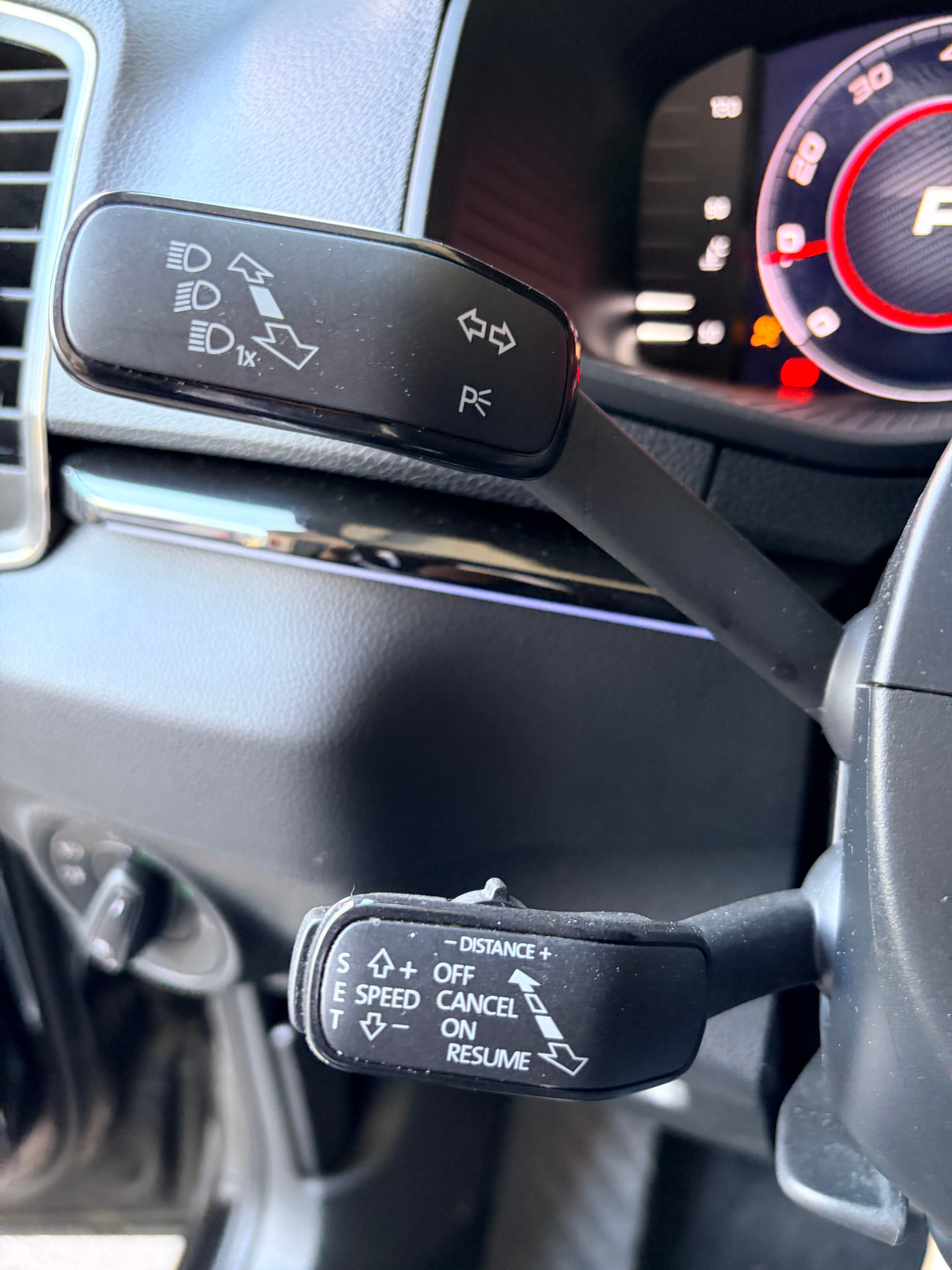 SKODA Karoq 2.0 TSI SportLine DSG 4x4-image-13