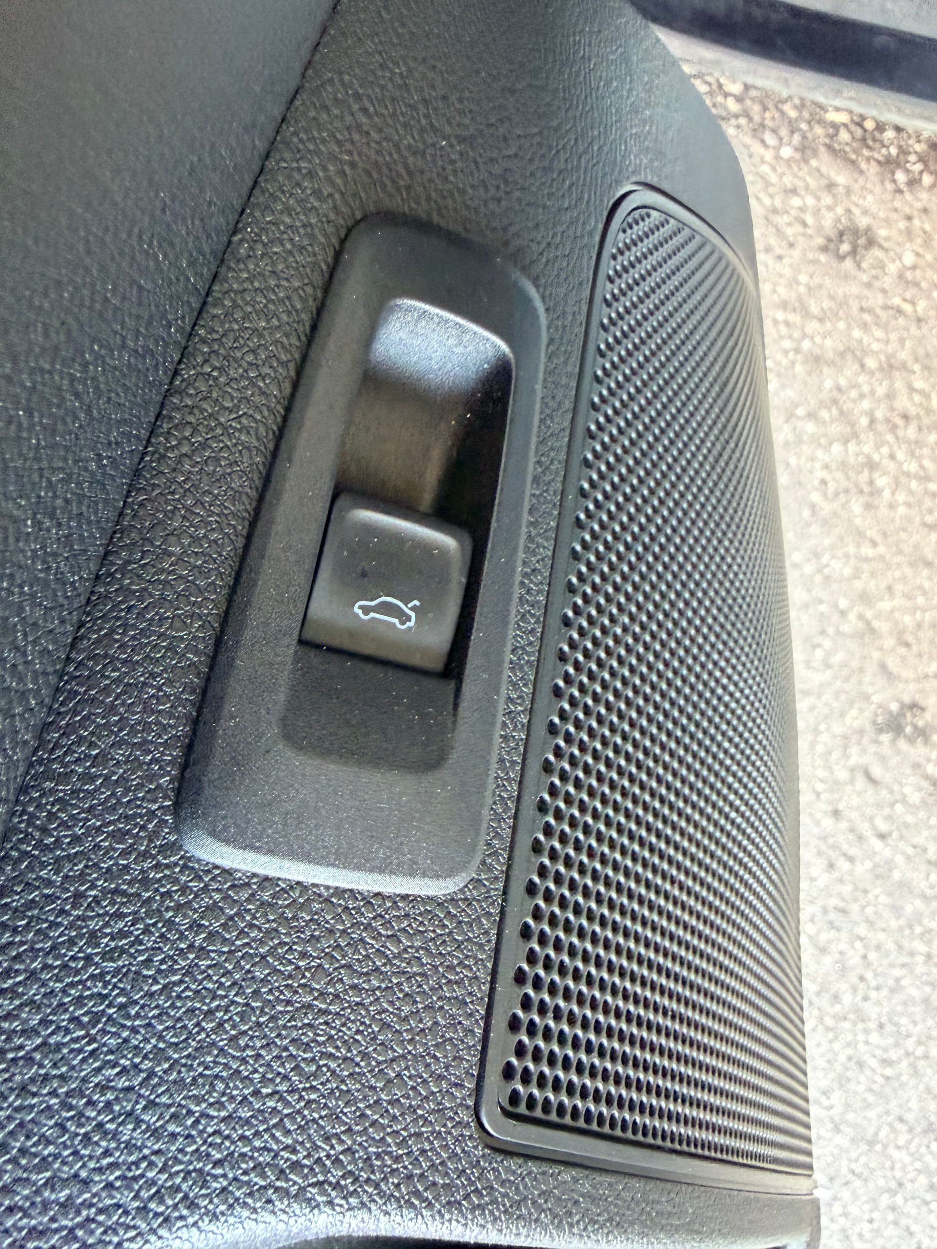 SKODA Karoq 2.0 TSI SportLine DSG 4x4-image-15