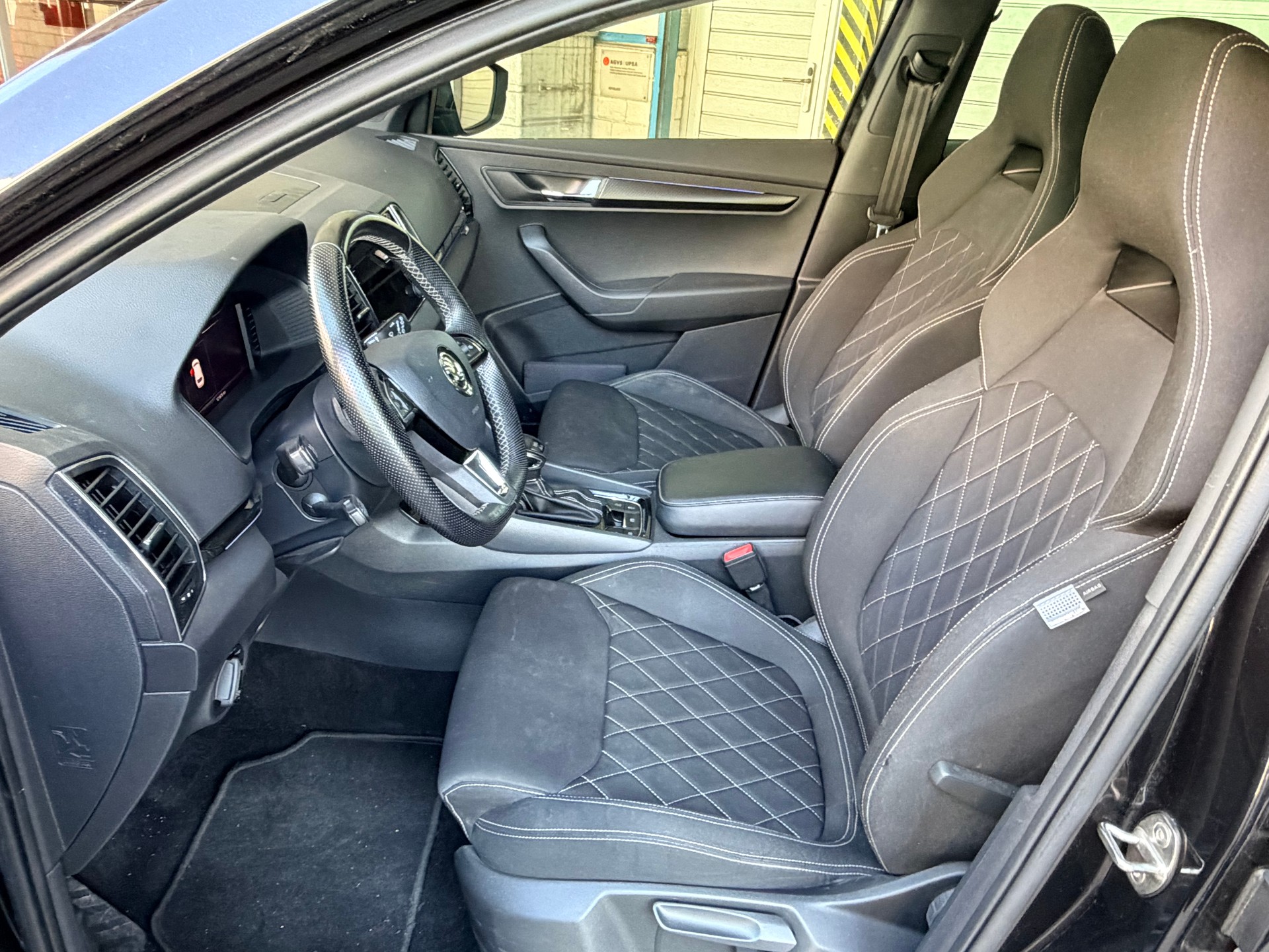 SKODA Karoq 2.0 TSI SportLine DSG 4x4-image-4