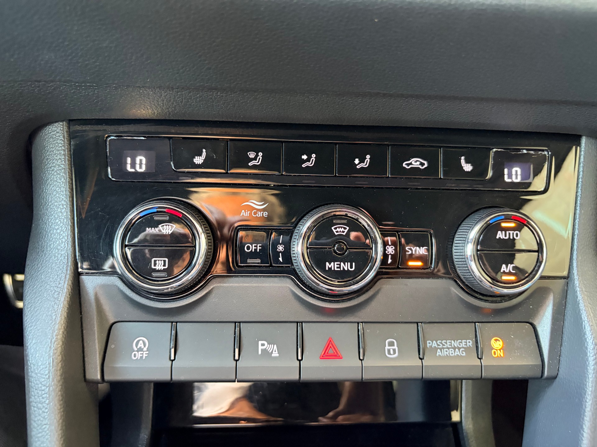 SKODA Karoq 2.0 TSI SportLine DSG 4x4-image-10